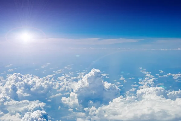 Himlen ovanför molnen — Stockfoto