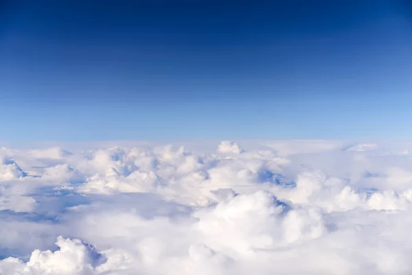 Ουρανό πάνω από τα σύννεφα — Φωτογραφία Αρχείου