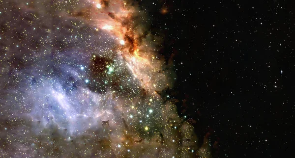 Fondo espacial del campo de nebulosas y estrellas —  Fotos de Stock