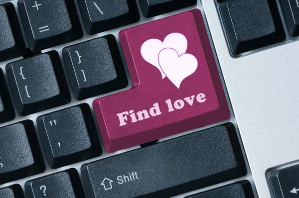找到心形爱情键盘粉色按钮 — 图库照片