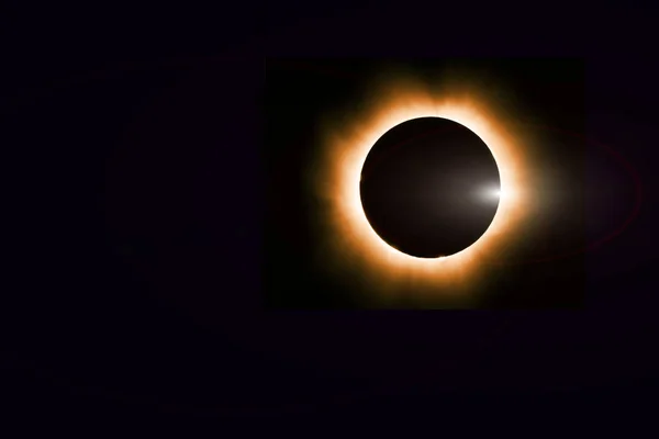 Eclipse solar total fondo cósmico — Foto de Stock