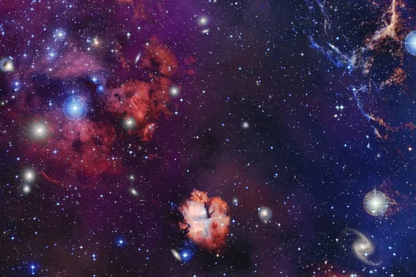 Nebulosa, galax, stjärnfält, i yttre rymden. Oändlighetsuniversum Stockfoto