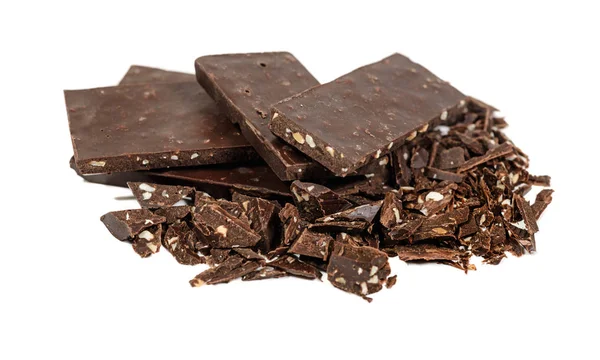 Pièces de chocolat fissurées cassées isolées sur blanc Images De Stock Libres De Droits