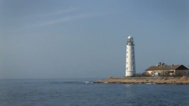 Deniz kenarında güzel deniz feneri