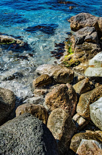 岩と海、海の海岸 — ストック写真