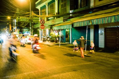Gece sokak Kamboçya Phnom Penh sermayenin
