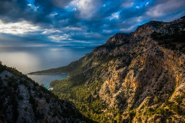 Средиземноморский пейзаж заката — стоковое фото