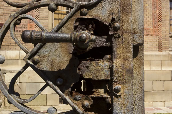 Old rusty gate — Stock Photo, Image