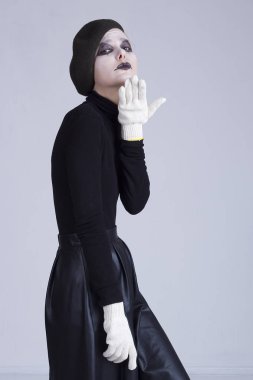 Genç kadın MIME