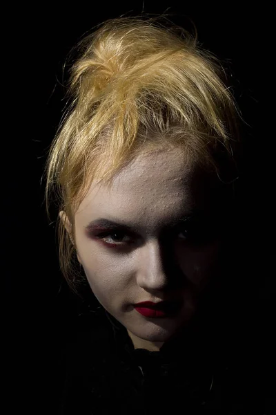 Young girl vampire — Stock Photo, Image