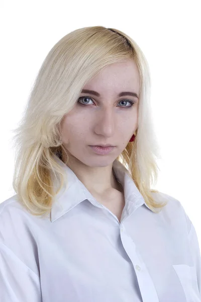 Portret van een trieste blond meisje — Stockfoto