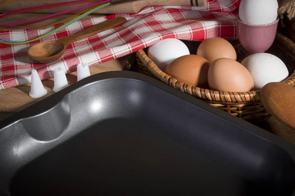 Nieuwe schone bakken blad — Stockfoto