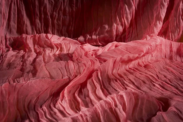 Pembe kumaş dalgalanmalar