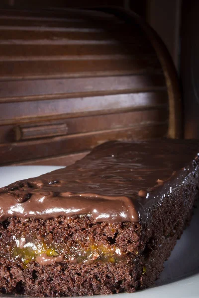Un trozo de pastel de chocolate — Foto de Stock