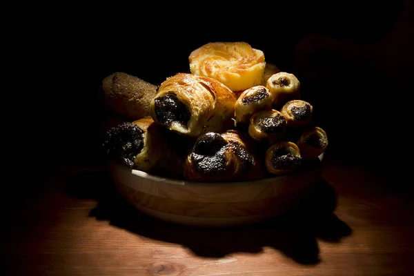 Pastelería con semillas de amapola —  Fotos de Stock