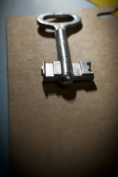 Metal eski anahtar — Stok fotoğraf