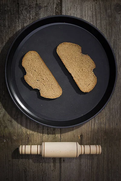 Duas fatias de pão — Fotografia de Stock