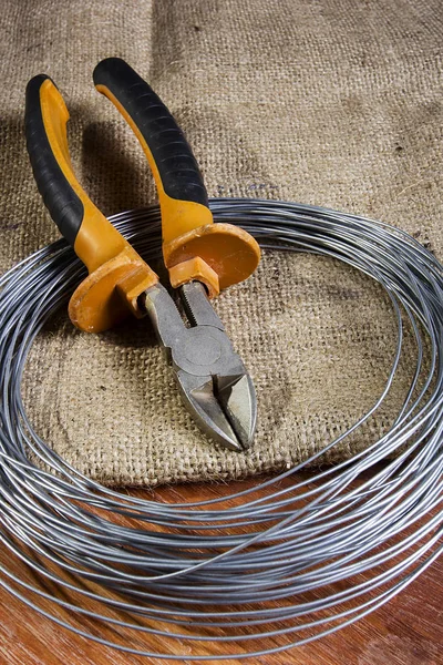 Tel kesiciler ve kablolar — Stok fotoğraf