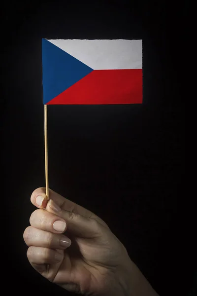 Hand met vlag van Tsjechië — Stockfoto