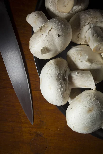 Verse Champignon Champignons Oude Houten Tafel — Stockfoto