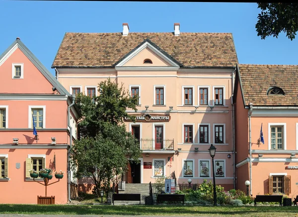 Galería de arte decorativo aplicado "Maistry Slavutyia" en Trinity Su — Foto de Stock