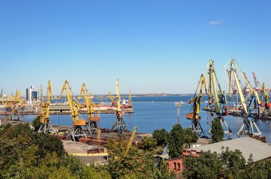 Odessa vinçler ile deniz limanı