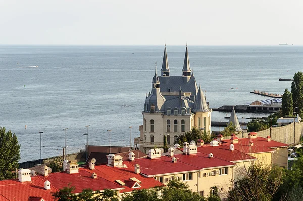 Gebouwen op de oevers van de Zwarte Zee in Odessa — Stockfoto
