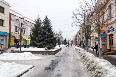 Mukachevo, Ukrayna'nın merkezindeki yaya Caddesi