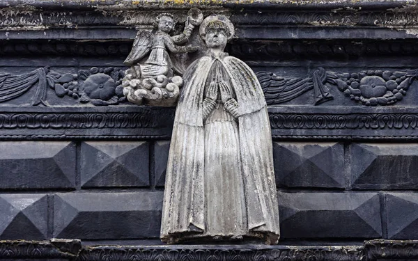 Skulptur av St Florian i Lvov — Stockfoto