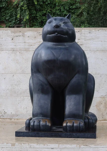 太った猫の彫刻 — ストック写真