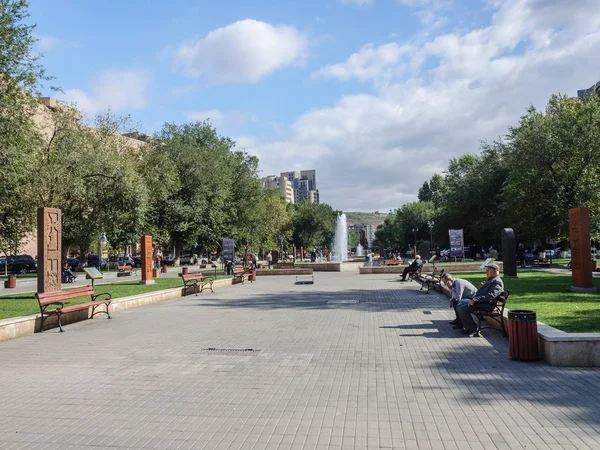 Praça no centro de Yerevan — Fotografia de Stock