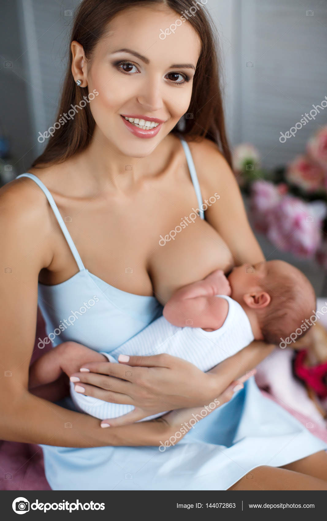 sexy-girl-breast-feeding