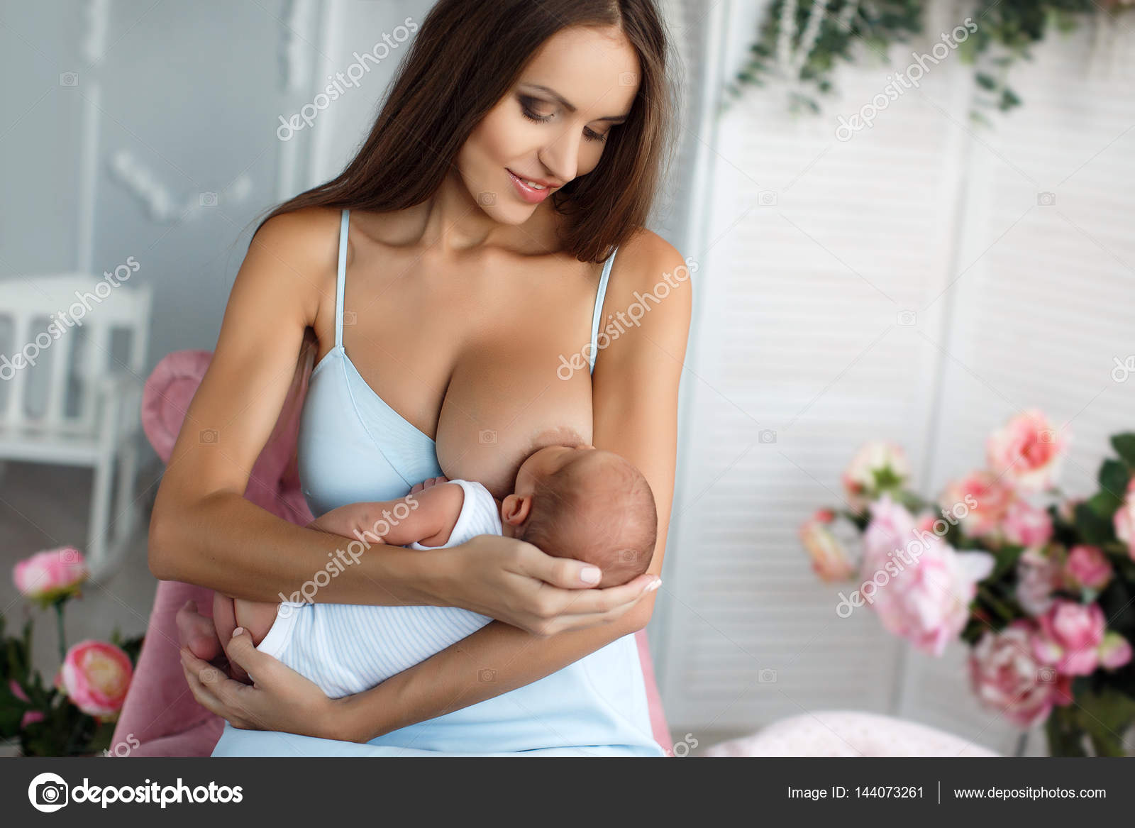 sexy mothers breast Sexy nude christmas models