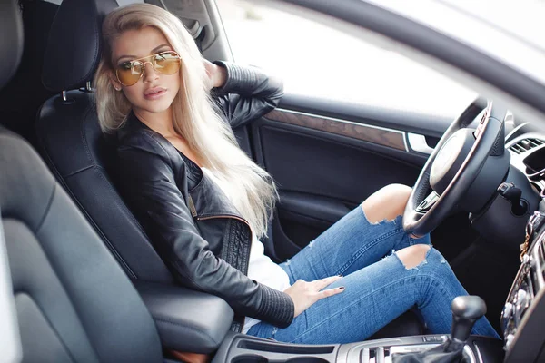 Young Woman Driving Car City Successful Attractive Beautiful Young Woman — Stock Photo, Image