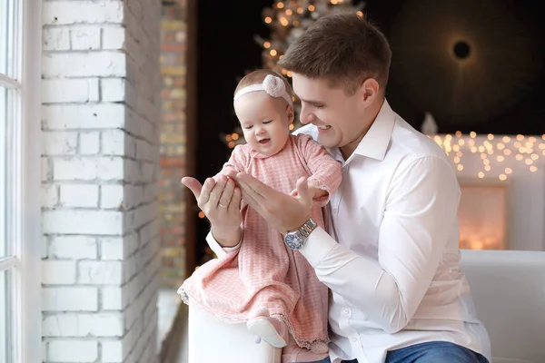 Homem Bebê Bonito Estão Prontos Para Celebrar Ano Novo Pai — Fotografia de Stock