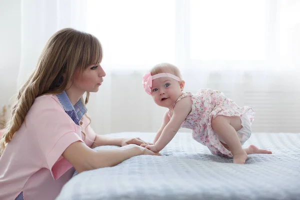 Mother Child White Bed Mom Baby Girl Sundress Playing Sunny — Stock Photo, Image