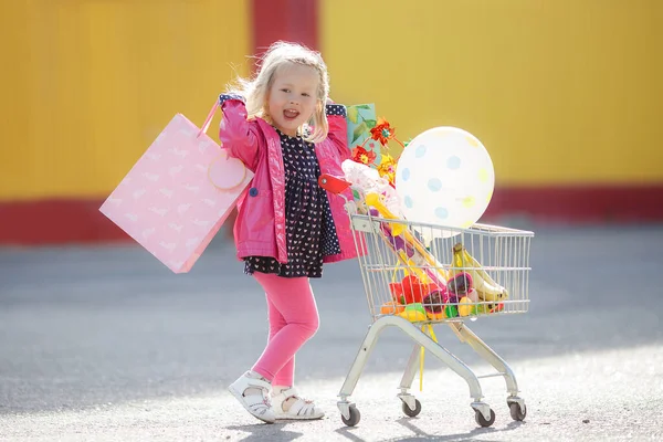 Adorable Baby Kid Trolley Choosing Fresh Vegetables Local Store Girl — Stock Photo, Image