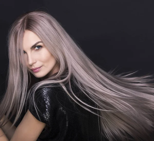 Güzel mavi gözleri, genç güzel Woman.Blond girl.close-up.