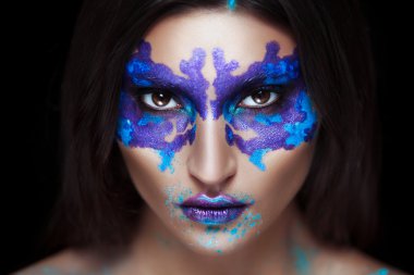 Rorschach testi yüzünde kızla Güzellik Portresi