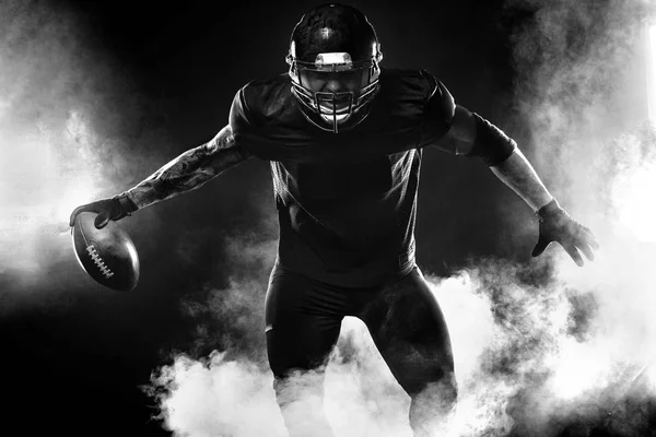 American Football Sportler Spieler auf dem Stadion. Sport-Banner und Tapete mit Copyspace. — Stockfoto