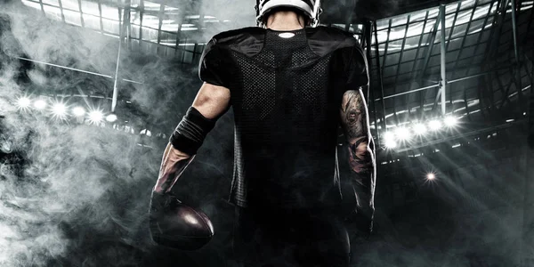 Amerikan Futbol Stadyumu sporcu çalar. Spor afiş ve duvar kağıdı ile boşaltmak.