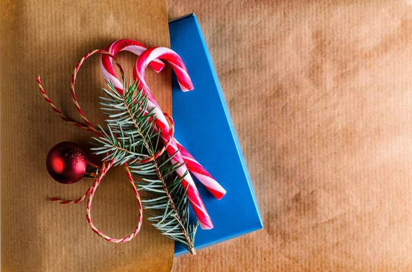 크리스마스 또는 새 해 선물 포장 — 스톡 사진