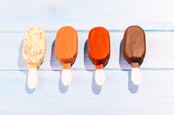 Helados en la mesa — Foto de Stock