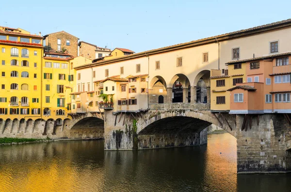 Ponte Vecchio Firenze estate — Stock fotografie