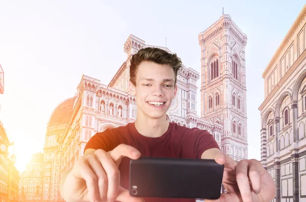 Tomando selfie en Firenze — Foto de Stock