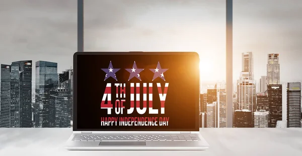 Ordenador portátil para el Día de la Independencia de EE.UU. —  Fotos de Stock