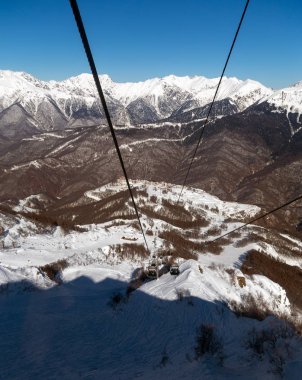 Gondol kaldırın Rosa Khutor Kayak Merkezi, Sochi, Rusya Federasyonu