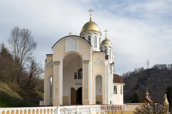 Kerk van Kazan pictogram onze-lieve-vrouw in Dagomys, Rusland — Stockfoto