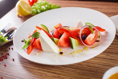 sebzeli ve sebzeli salata