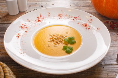 kabak ve fındık çorbası